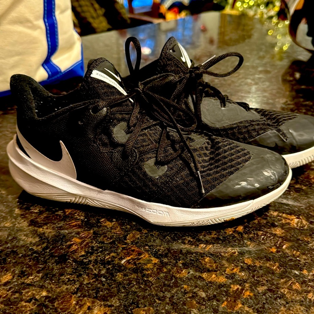 Nike ZOOM Hypercourt hyperspeed black sneakers